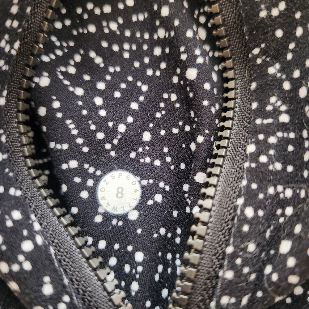 Lululemon Contour Jacket - Picture 5 of 6